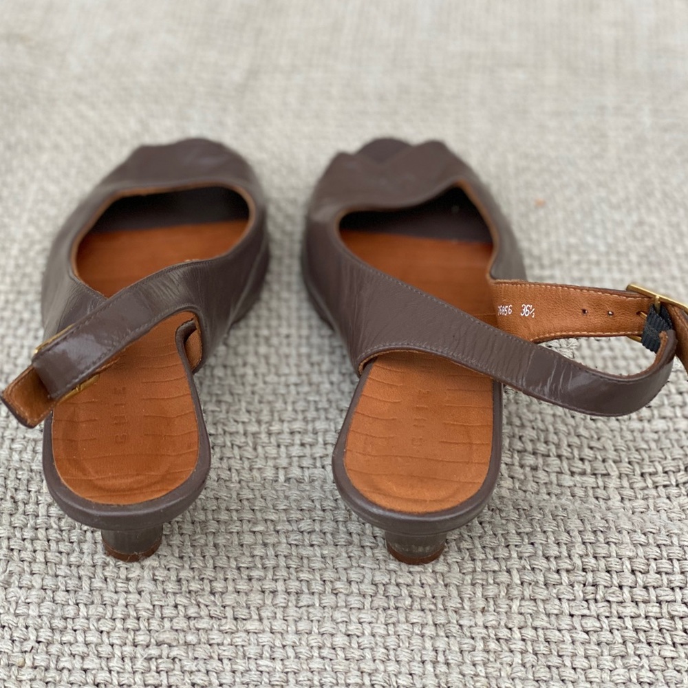 Chie Mihara open toe kitten heel pumps - Picture 3 of 13